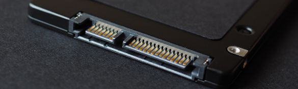 服务器托管可搭载高速SSD固态硬盘